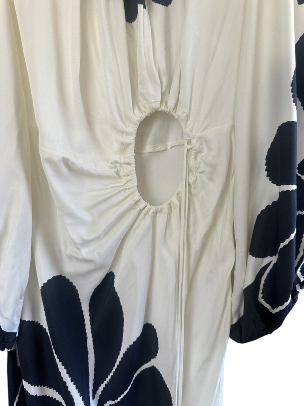 FARM Rio Palermo Cut-out Maxi Dress.  Size M - Picture 11 of 12